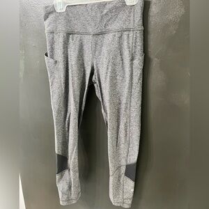 Lululemon gray cropped legging